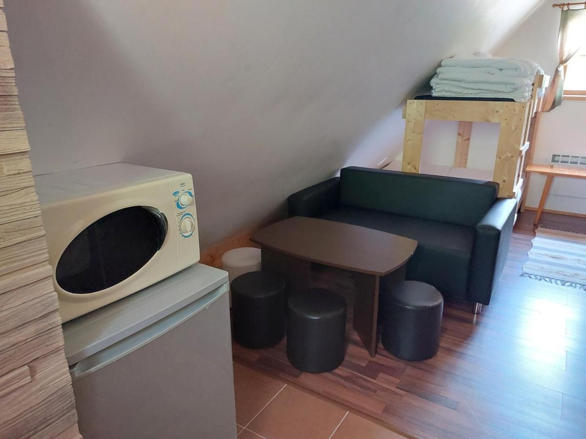 Chatka Pod Jaskynou Maluzina المظهر الخارجي الصورة